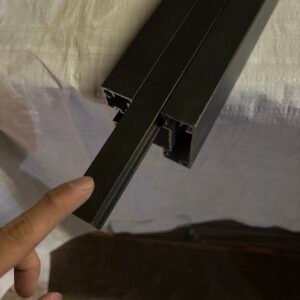 Glissière en alu pour poteau